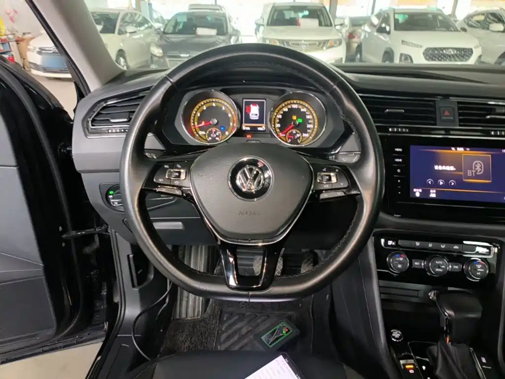 Volkswagen Tiguan L 2020