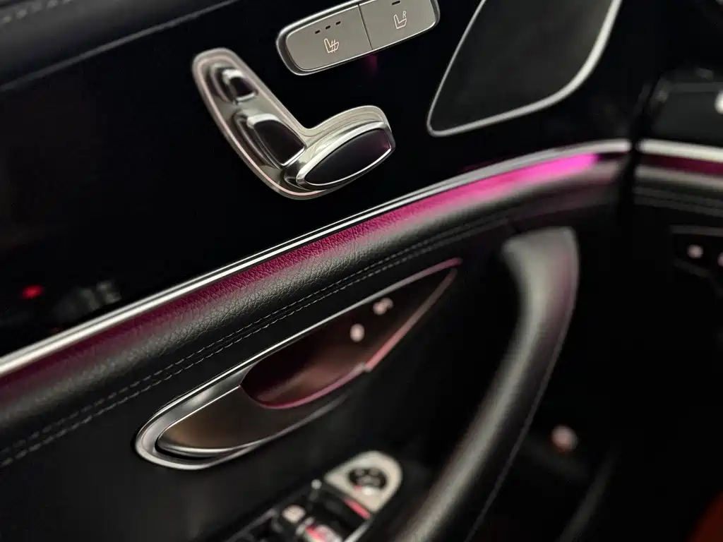 Mercedes-Benz AMG GT 2020 — фото 19