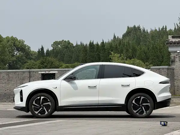 NIO EC6 2025