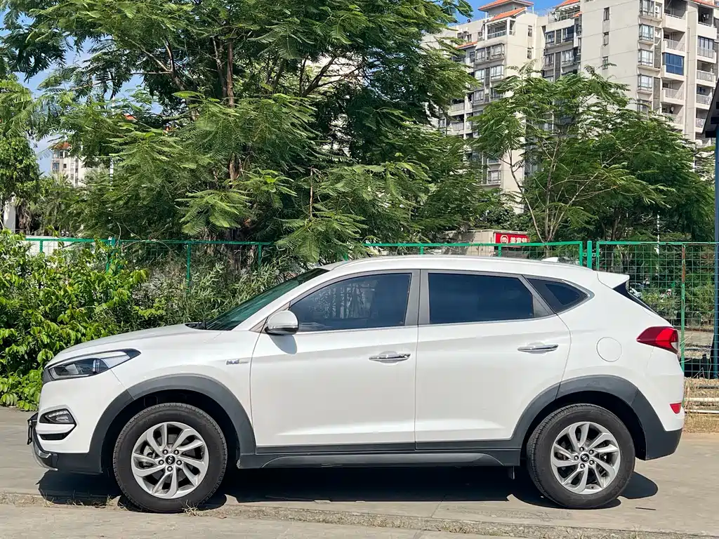 Hyundai Tucson 2017 — фото 3