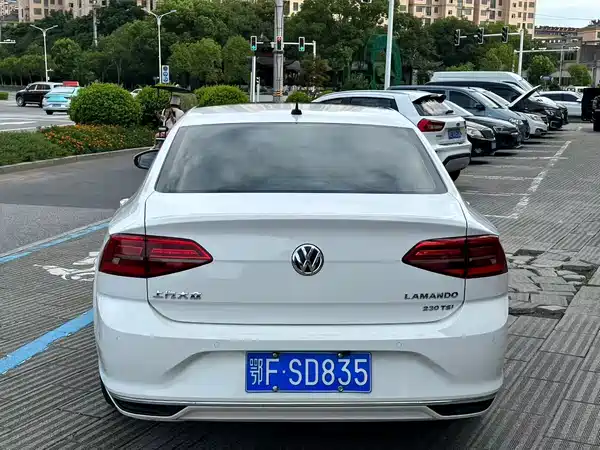 Volkswagen Lamando 2021