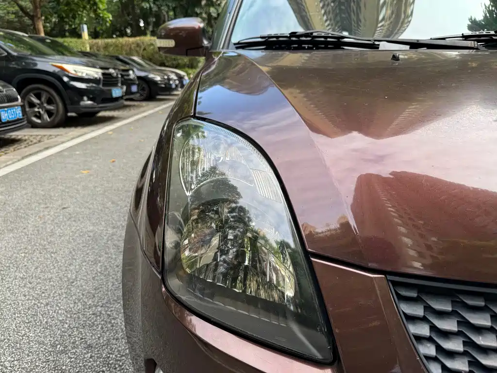 Suzuki Swift 2015 — фото 19