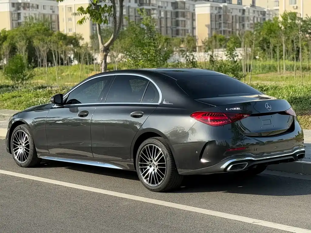 Mercedes-Benz C-Class 2023 — фото 14