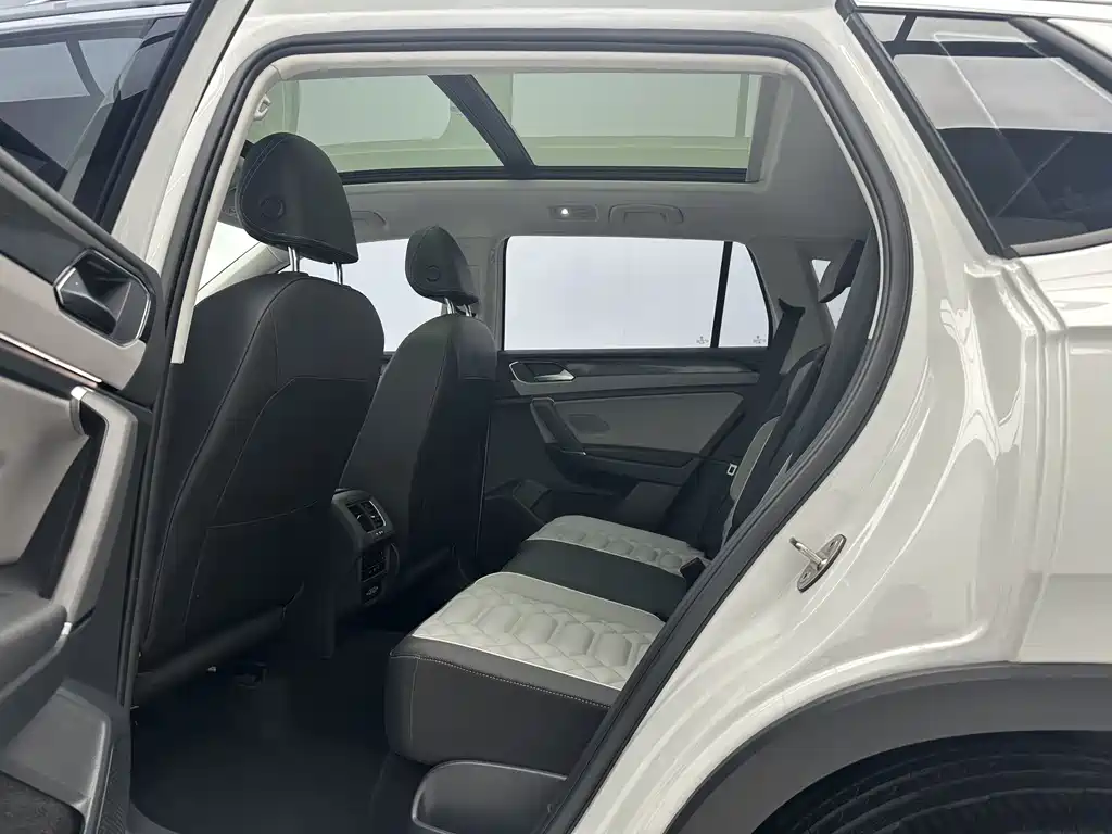 Volkswagen Tayron 2023