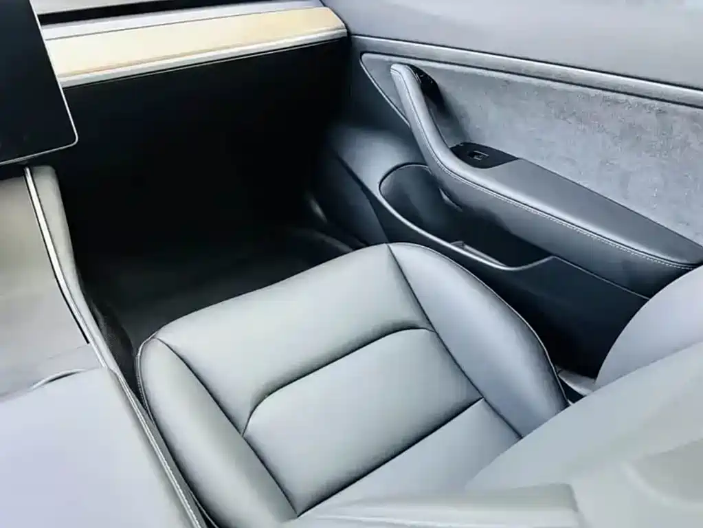 Tesla Model 3 2021 — фото 12