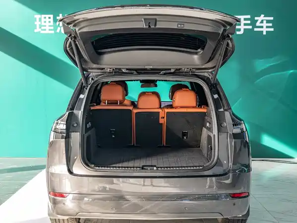 Li Auto L7 2025