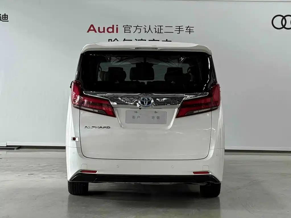 Toyota Alphard 2019 — фото 4