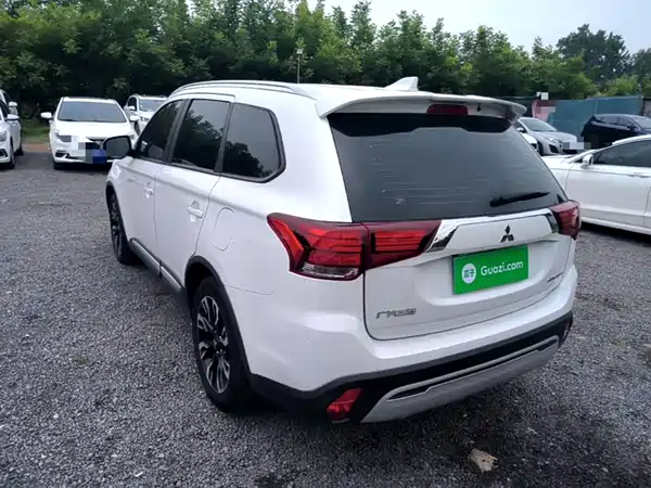 Mitsubishi Outlander 2019
