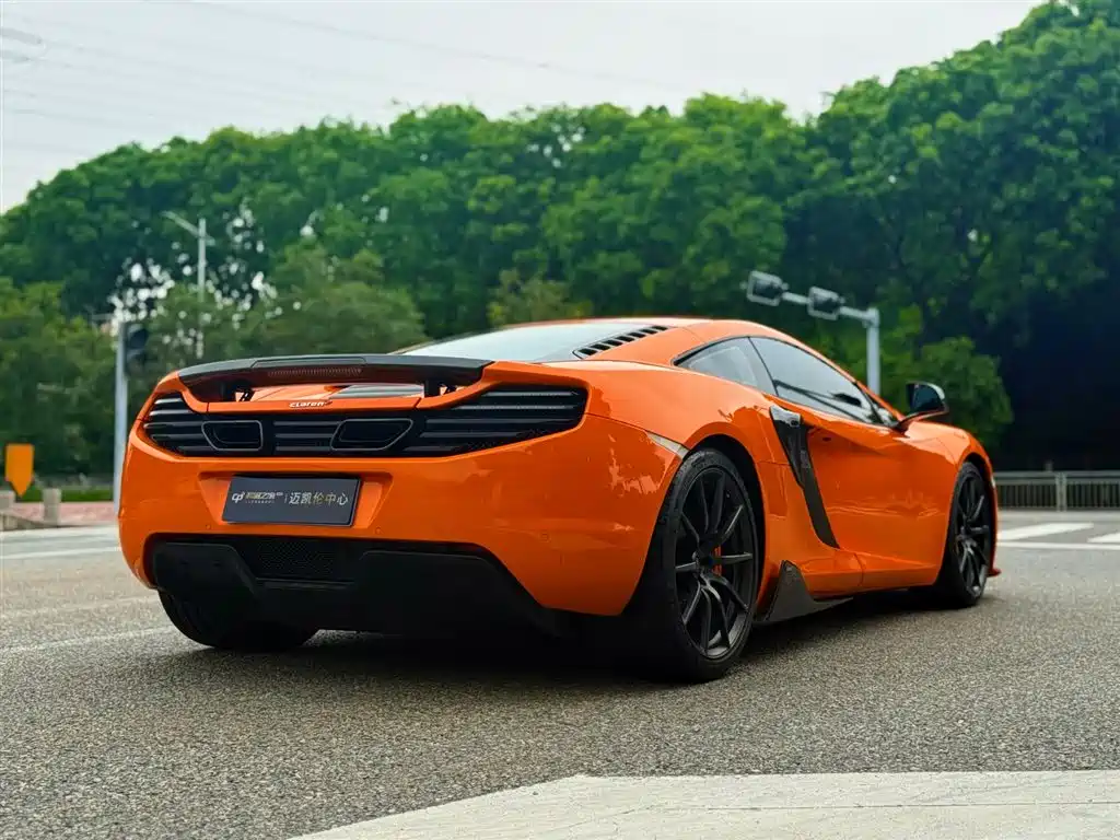 McLaren 12C 2013 — фото 15