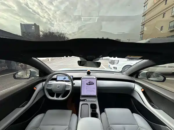 NIO ET5 2024