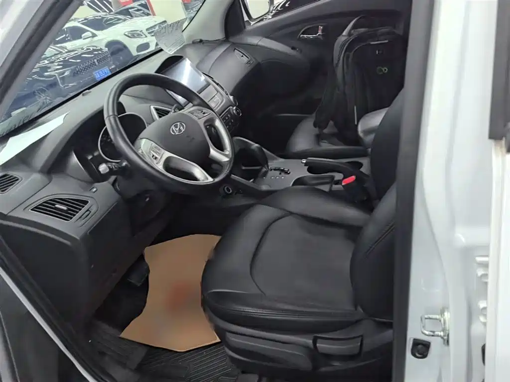 Hyundai ix35 2016 — фото 15