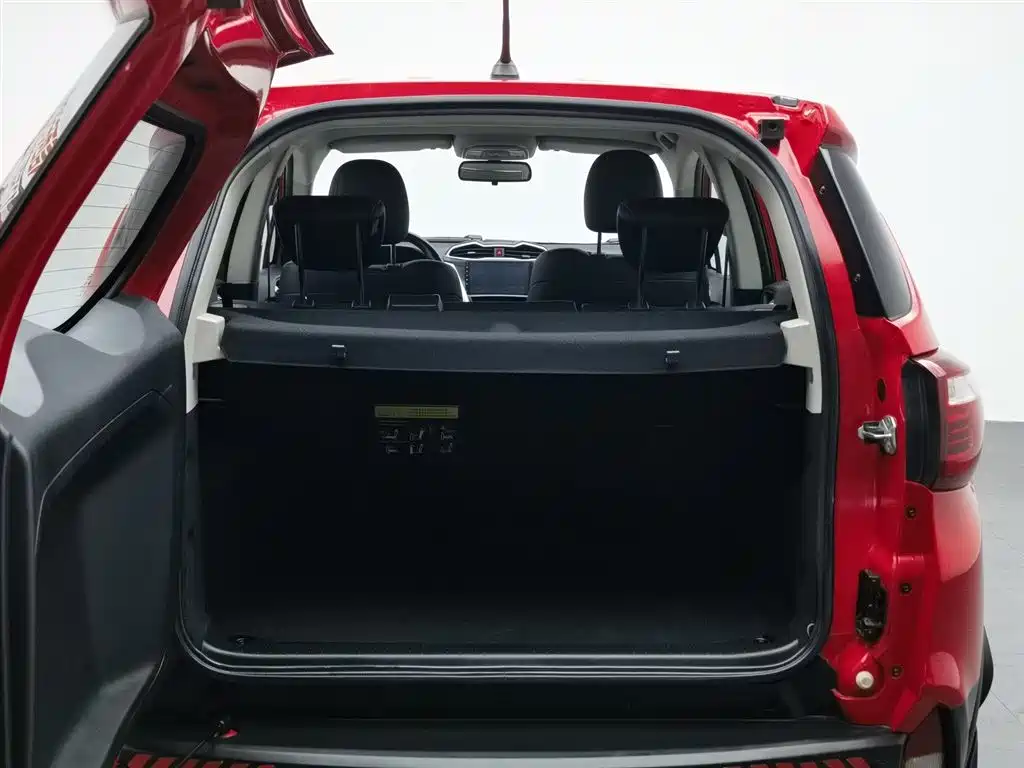 BYD Yuan 2017 — фото 16