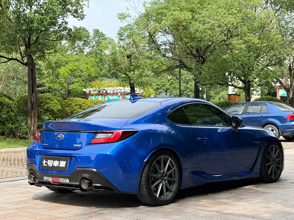 Subaru BRZ 2022 — фото 12