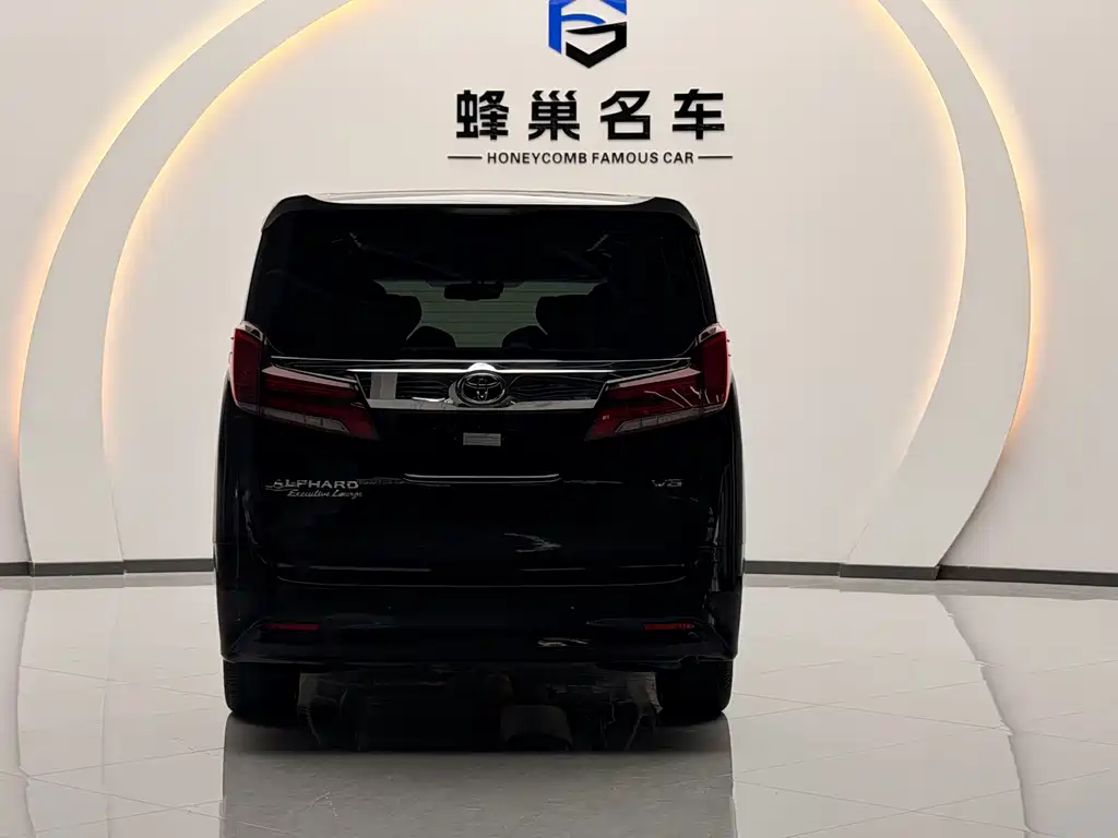Toyota Alphard 2019 — фото 21