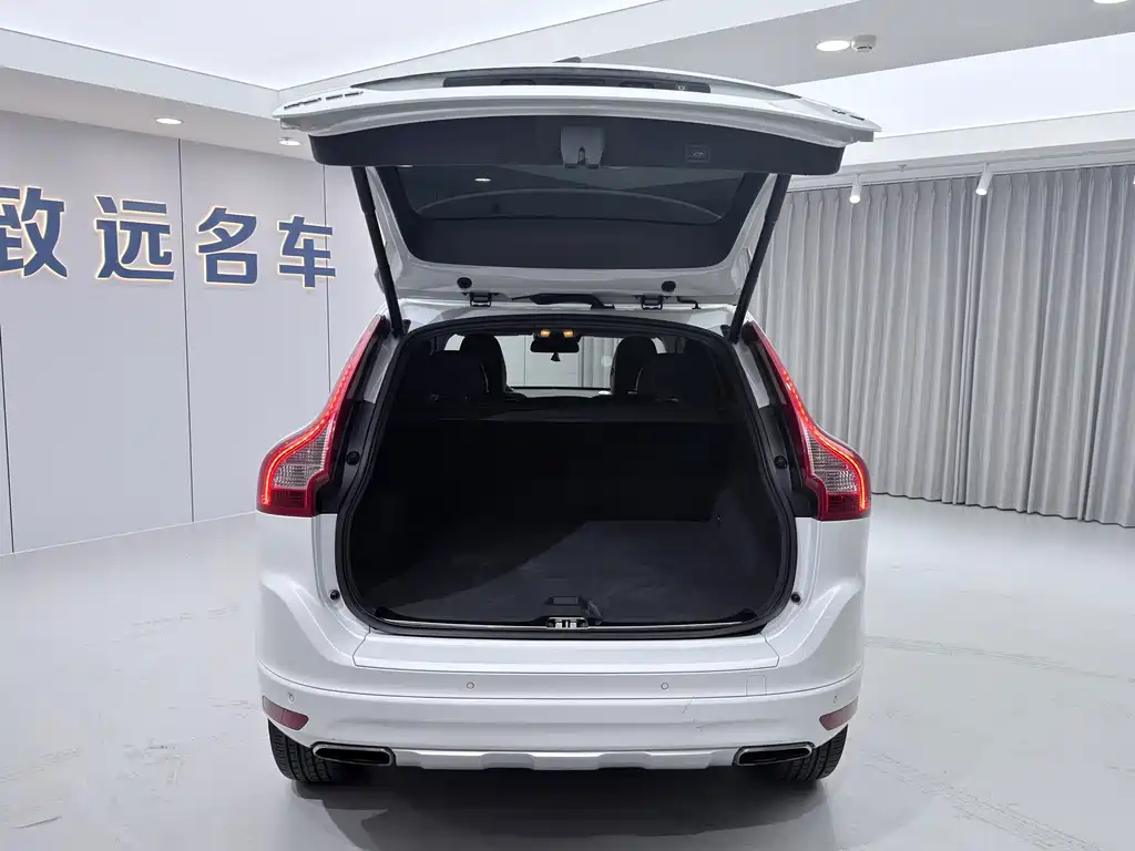 Volvo XC60 2014 — фото 20