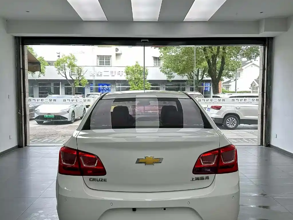 Chevrolet Cruze 2015 — фото 8