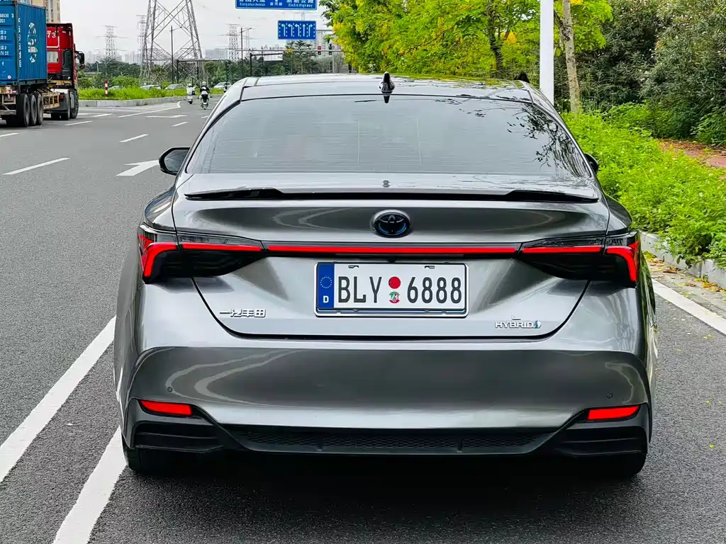 Toyota Avalon 2022 — фото 11