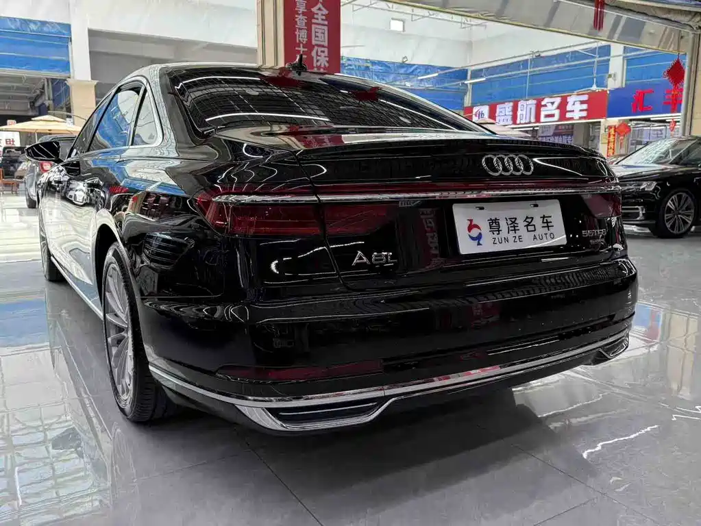 Audi A8 2019 — фото 9