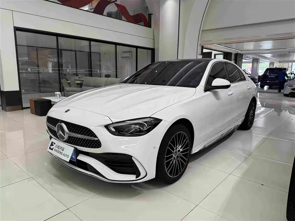 Mercedes-Benz C-Class 2025