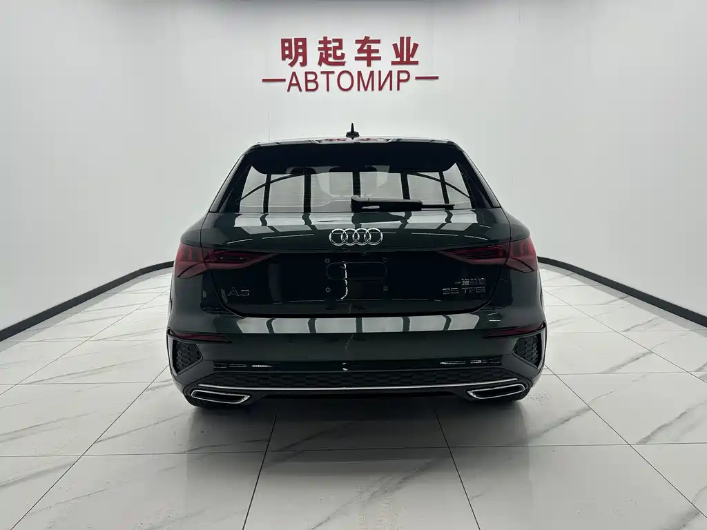 Audi A3 2023 — фото 10