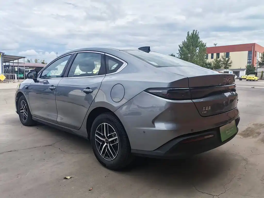 BYD Seal 05 DM-i 2025 — фото 6