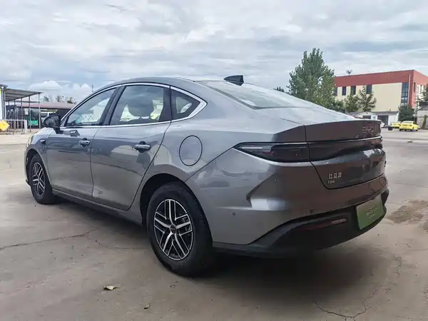 BYD Seal 05 DM-i 2025