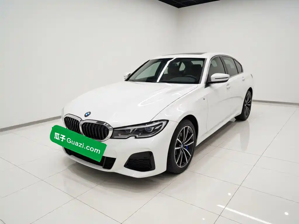 BMW 3 Series 2021 — фото 1