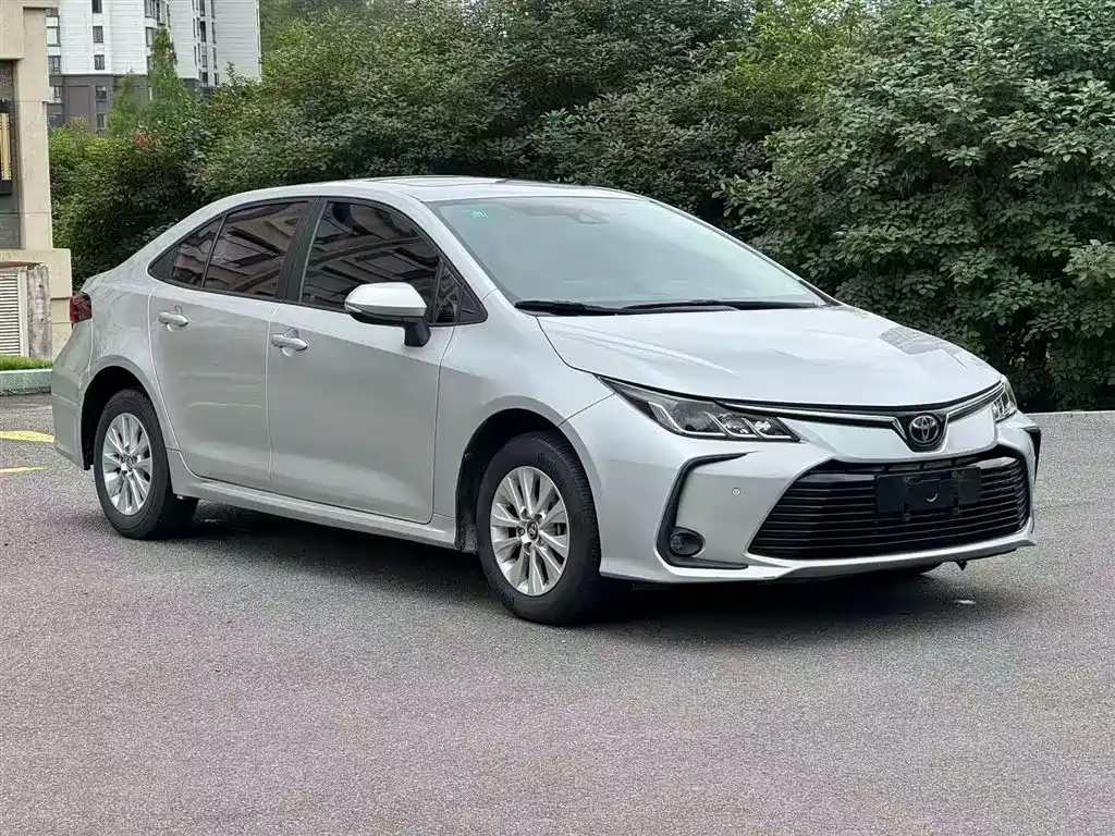 Toyota Corolla 2019 — фото 4