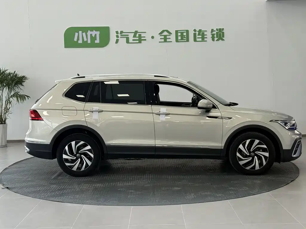 Volkswagen Tiguan L 2023