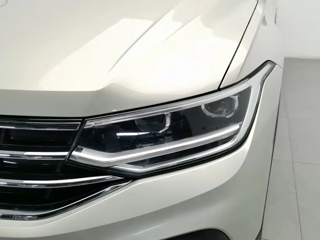 Volkswagen Tiguan L 2023