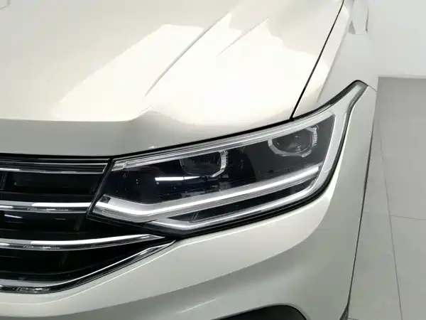Volkswagen Tiguan L 2023