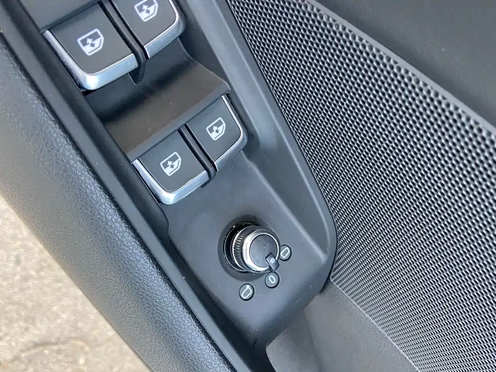 Audi A3 2018 — фото 12