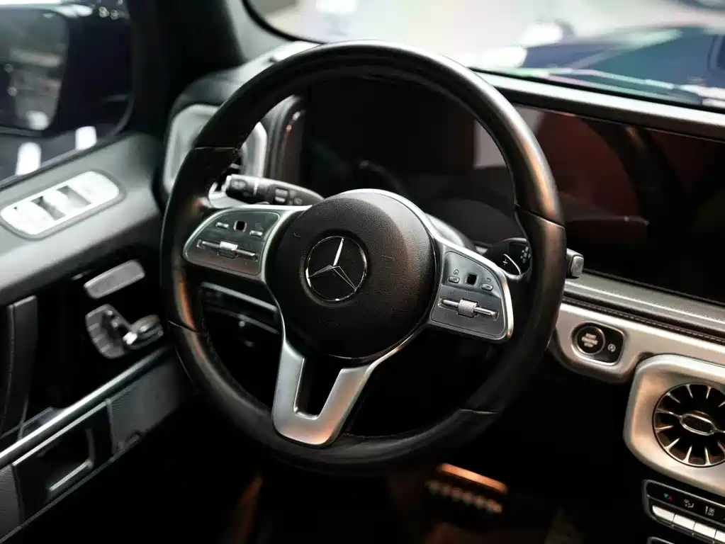 Mercedes-Benz G-Class 2023 — фото 24