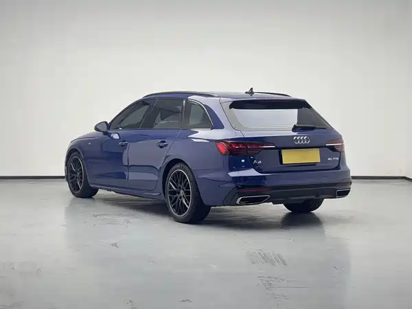 Audi A4 2024