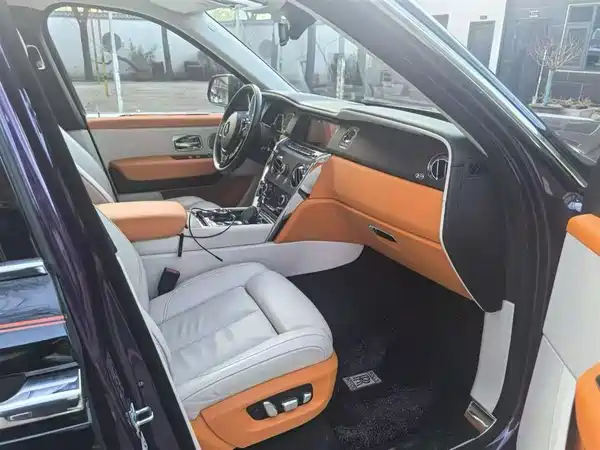 Rolls-Royce Cullinan 2019