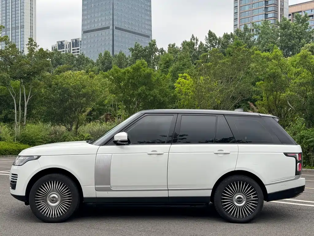 Land Rover Range Rover 2017 — фото 20