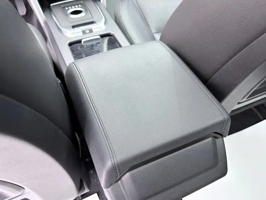 Land Rover Discovery Sport 2016 — фото 19