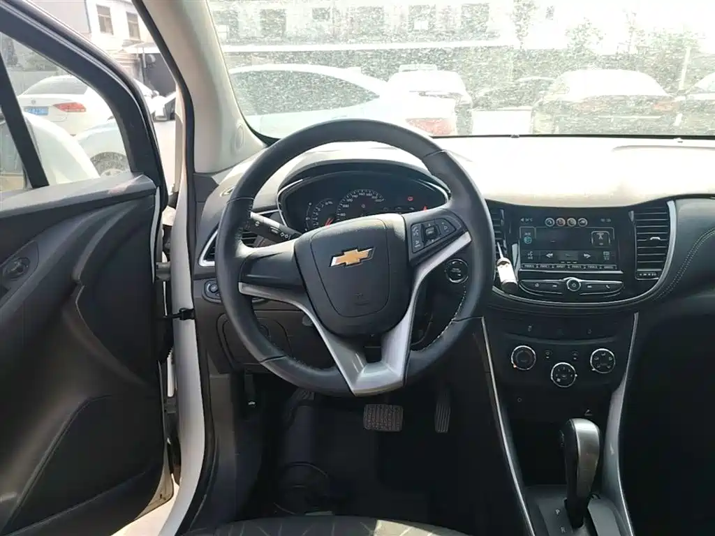 Chevrolet Trax 2017 — фото 7