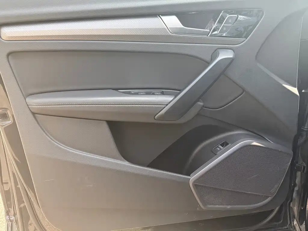 Audi Q5L 2025