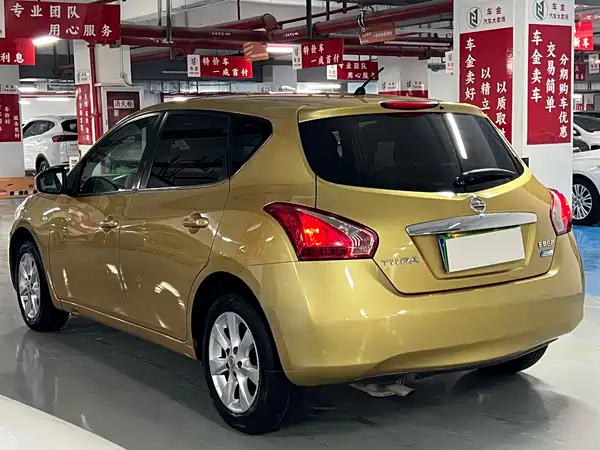 Nissan Tiida 2013