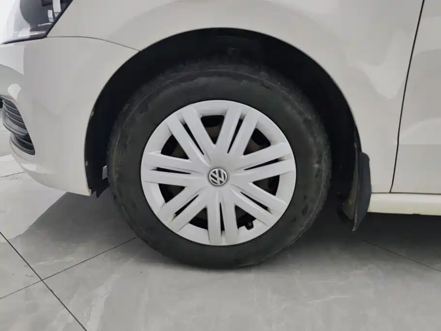 Volkswagen Polo 2016