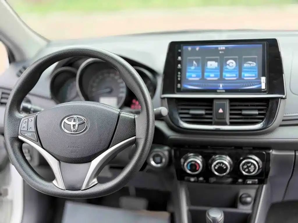 Toyota Vios 2023 — фото 13
