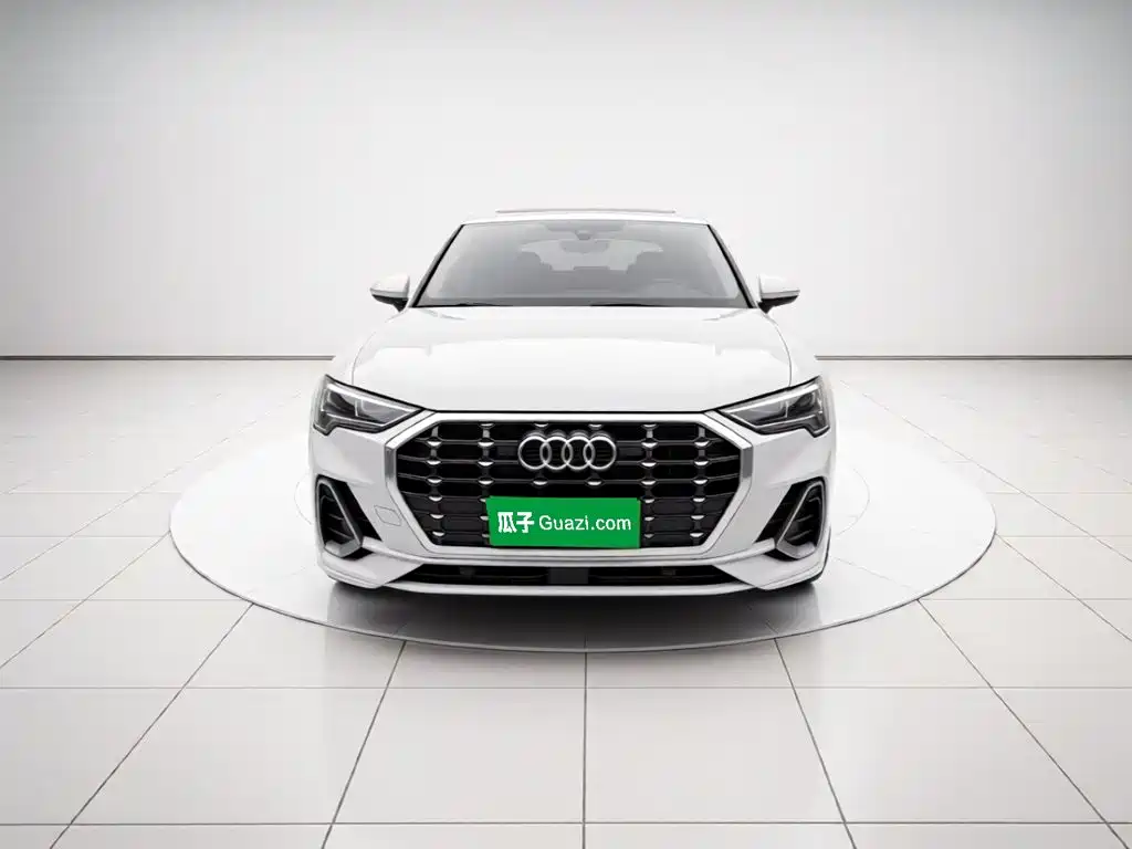 Audi Q3 2021 — фото 2