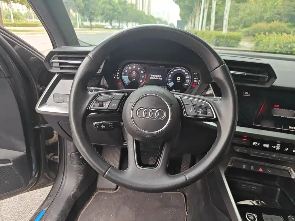 Audi A3 2021 — фото 11