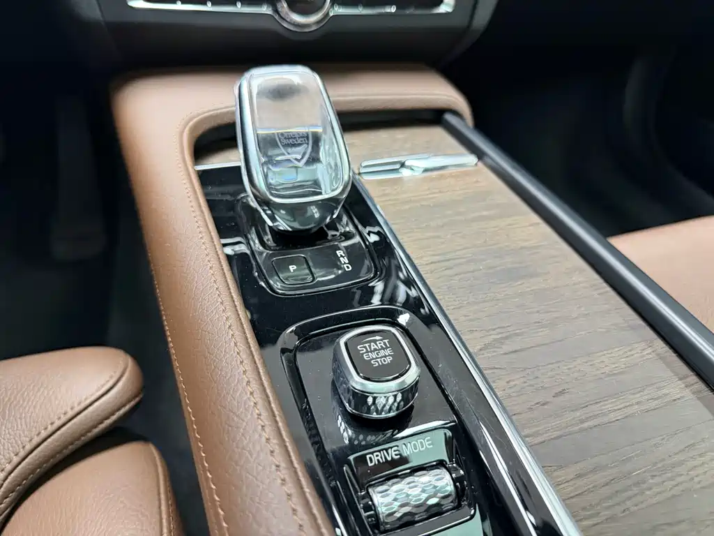 Volvo S90 2021 — фото 24