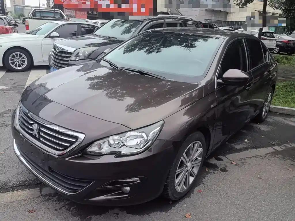 Peugeot 408 2016
