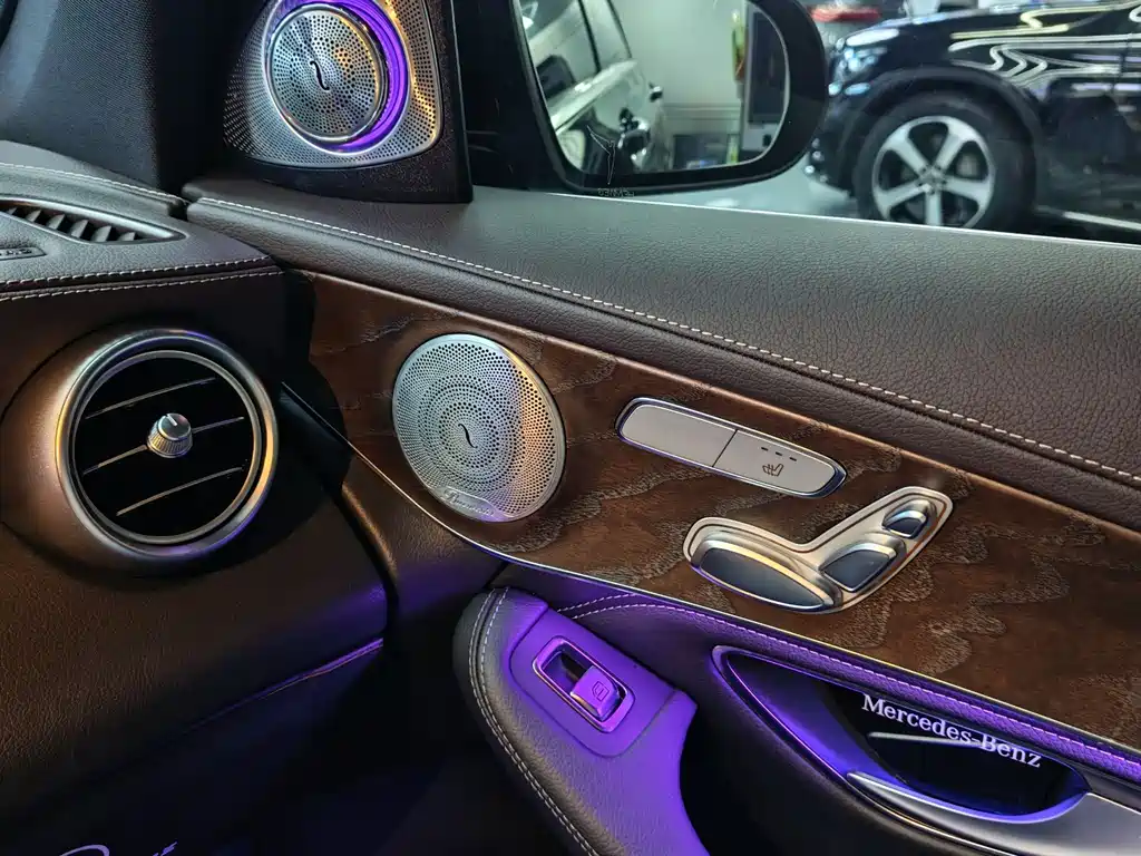 Mercedes-Benz GLC 2020 — фото 28