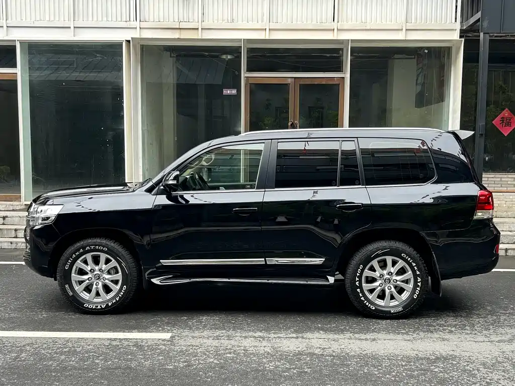Toyota Land Cruiser 2020 — фото 22
