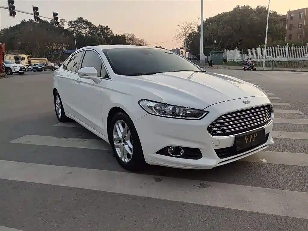 Ford Mondeo 2014 — фото 2