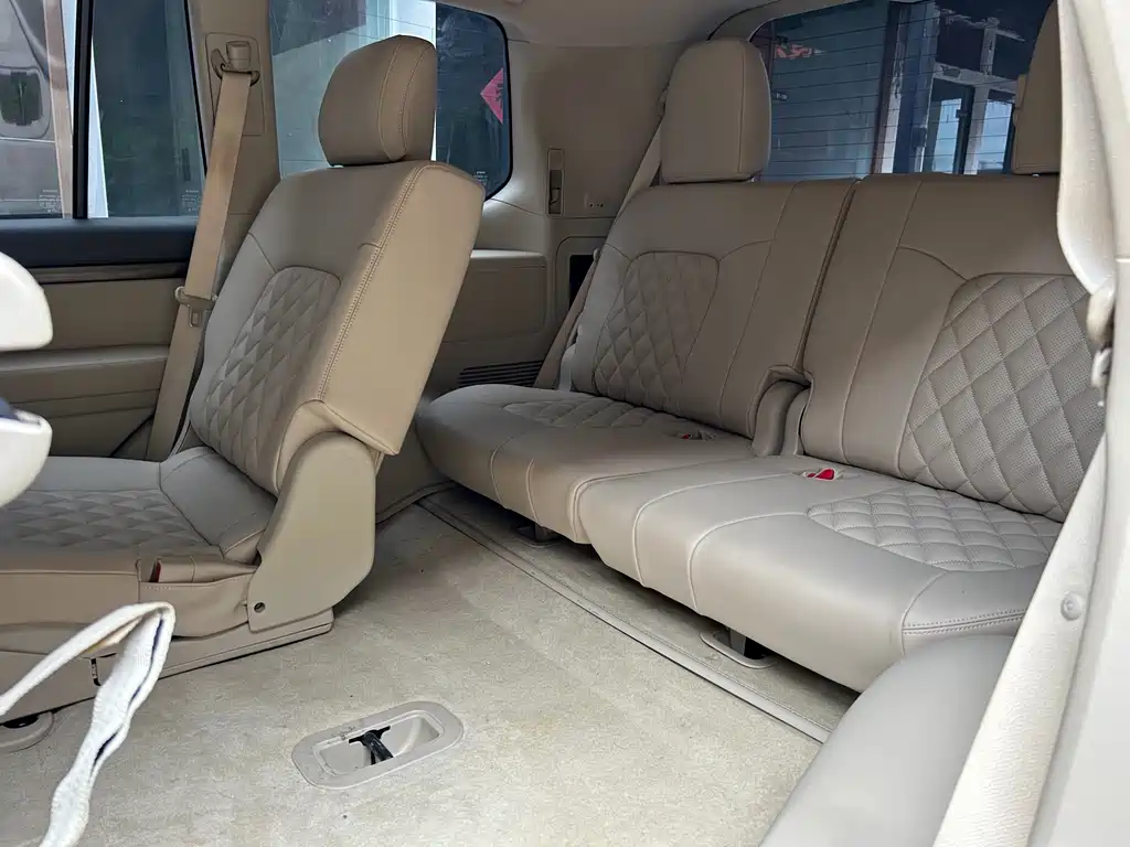 Toyota Land Cruiser 2020 — фото 14